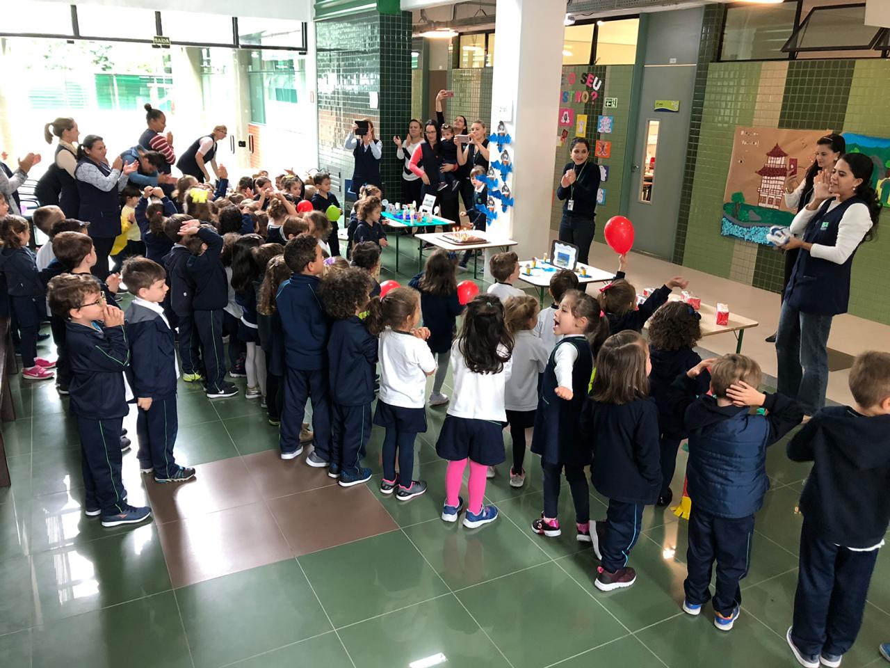 Do Infantil I ao Infantil V, muita festa depois de uma semana estudando os símbolos de Curitiba