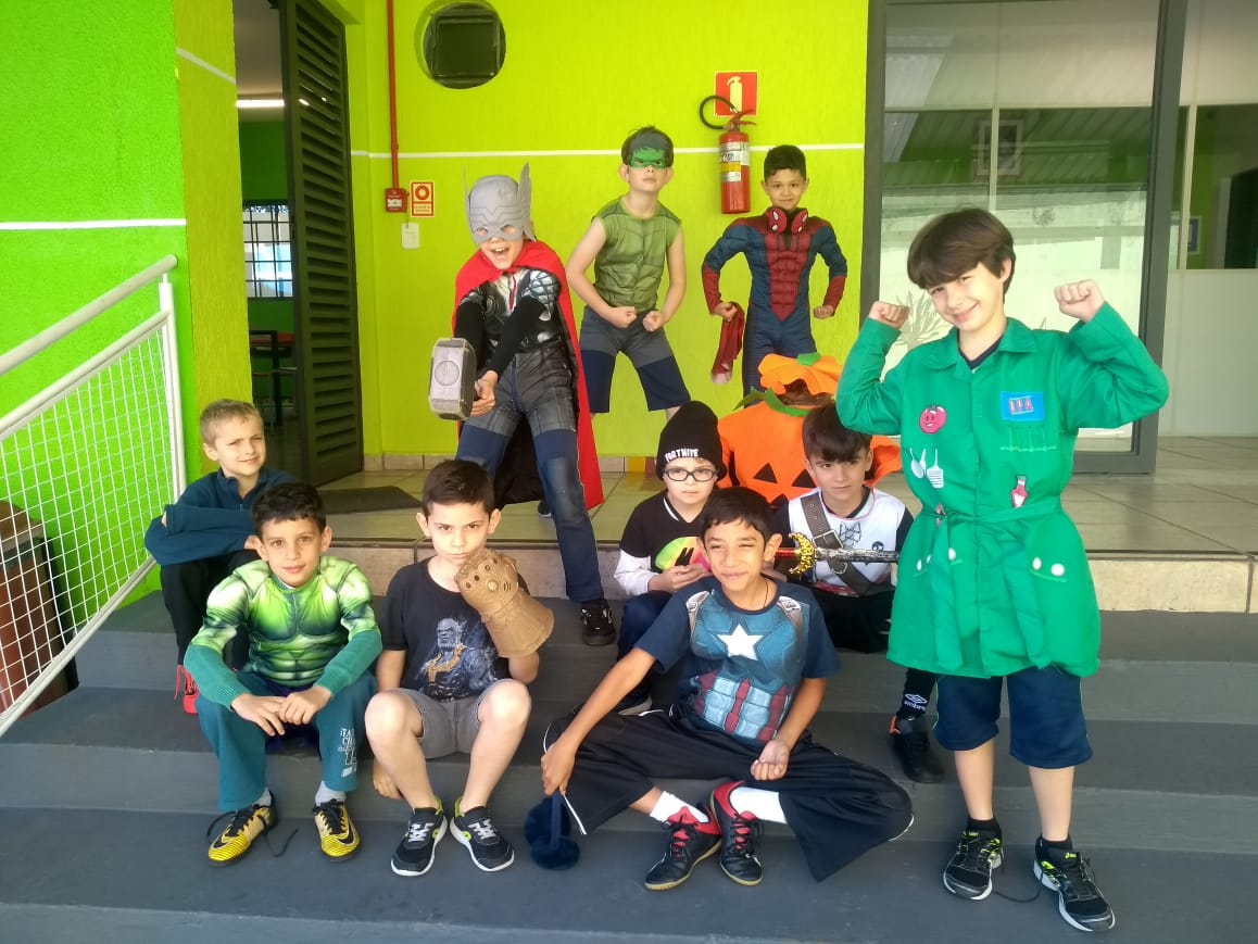 Dia do Brinquedo, da fantasia, show musical e cabelo maluco animaram a semana da criança 2019
