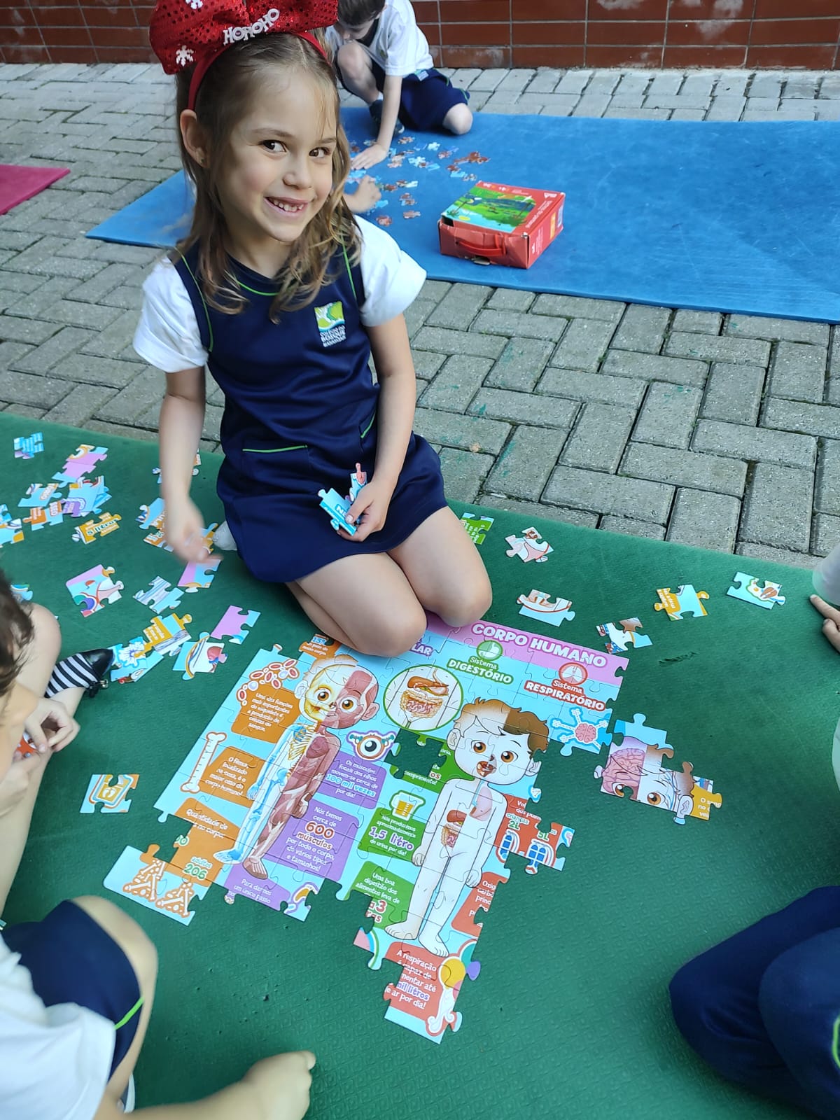 Associação de Pais - Quebra-cabeças e diversão para o Infantil 5 - Notícias  - Colégio do Bosque Mananciais